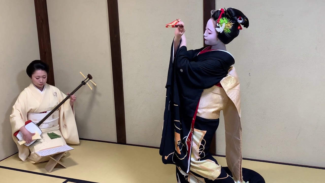 黒髪　舞妓ちゃんから芸妓さんへの旅立ち　宮川町　ふく珠