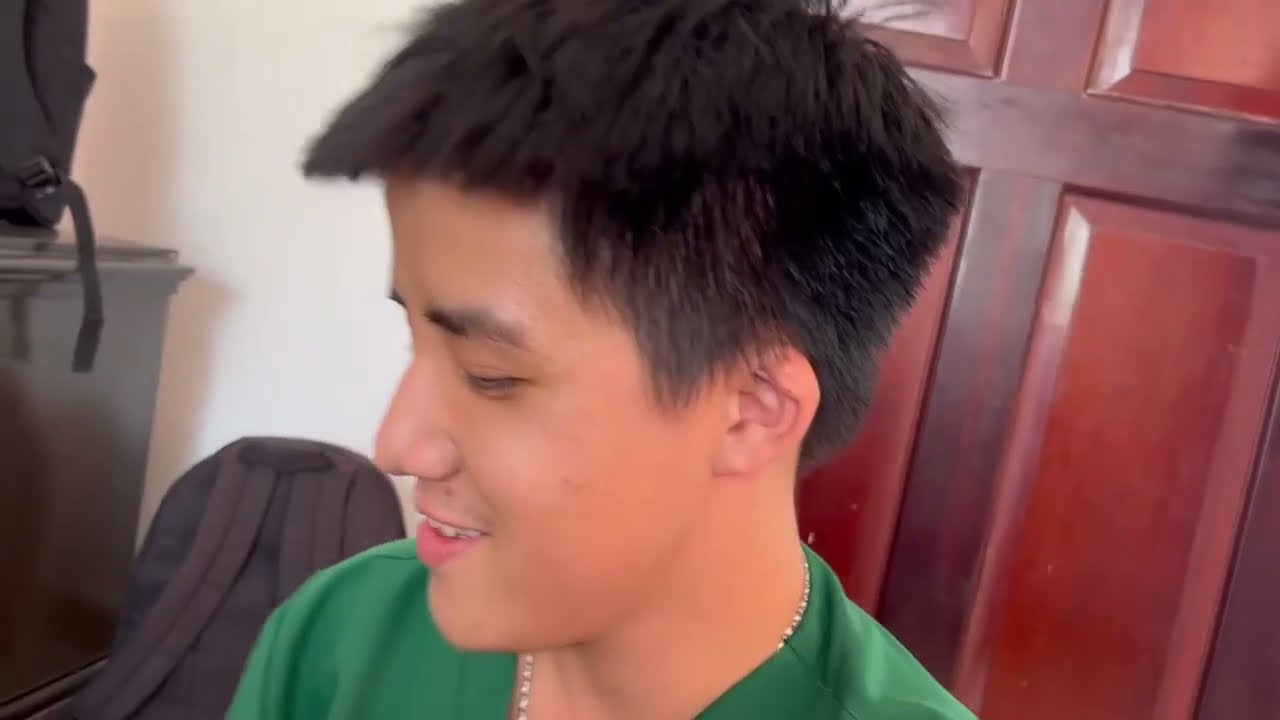 Bảo Mẫu Nam  Mái Ấm Hoa Hồng nói tiếng Anh như gió tiếng có tiếng không !