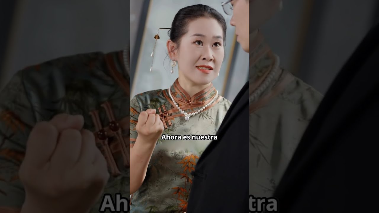 Mi esposo me traiciona usando al hijo; mi rival me salva; renazco y me caso con el CEO.