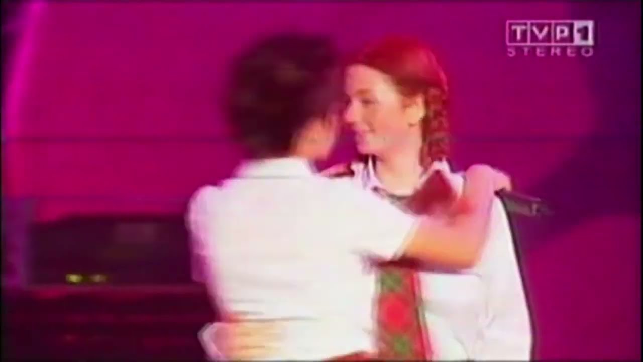 t.A.T.u. at Festiwal Dialogu Czterech Kultur (Poland, 2002)