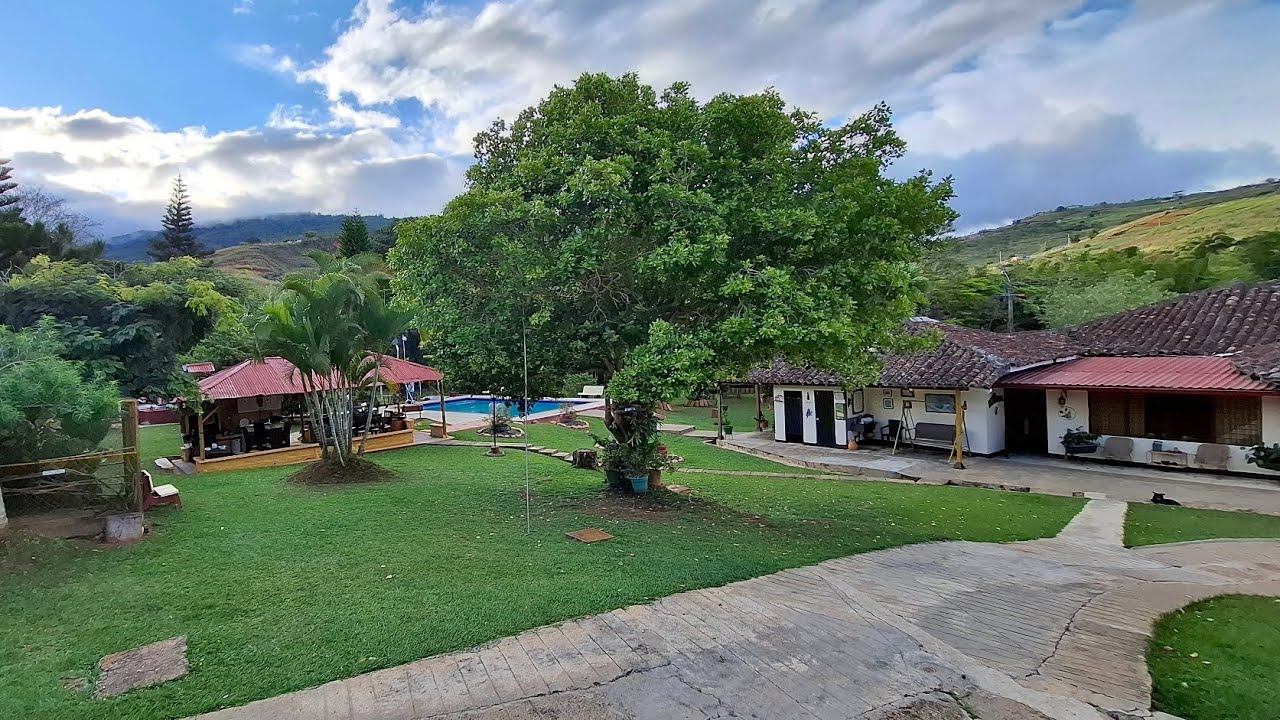 “Hermosa finca campestre en venta a 1 hora y 15 minutos de Cali 🌿 Ideal para descanso #Worldwide”