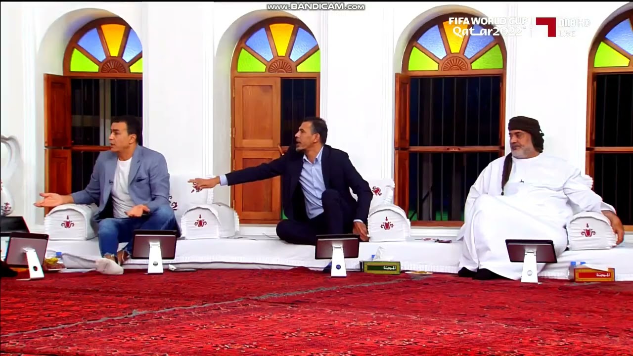 يونس محمود يسانده عصام الحضري في المجلس