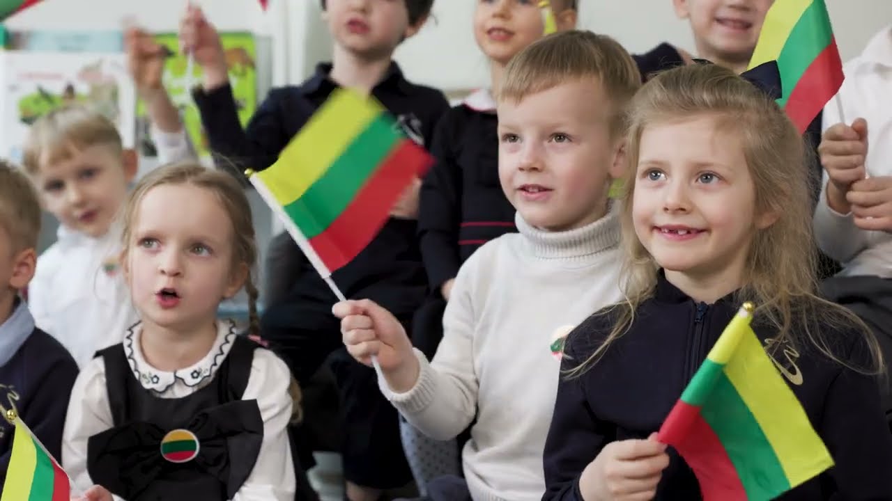 Vilniaus privačios gimnazijos ikimokyklinė ir priešmokyklinė pakopa sveikina su Kovo 11-ąja!