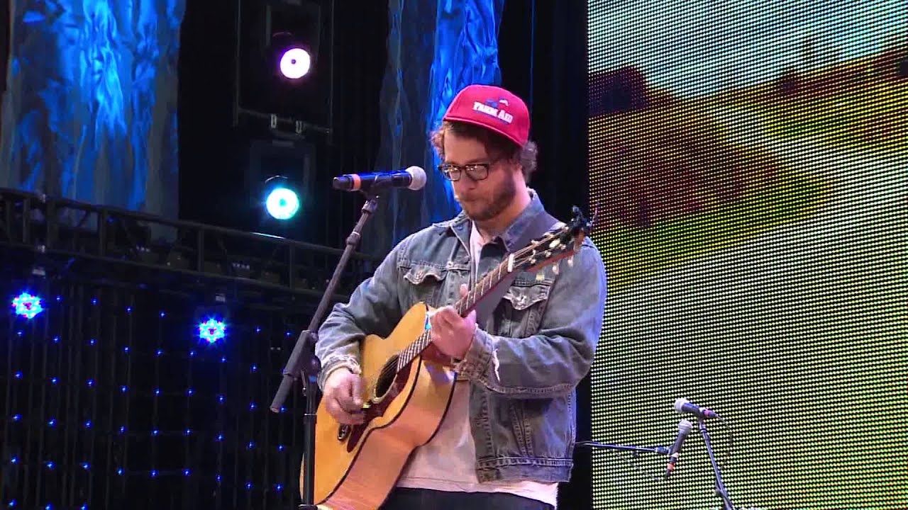 Amos Lee - Keep It Loose, Keep It Tight (Live at Farm Aid 2013)