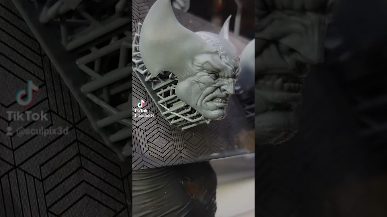 Wolverine sculpt + @lychee3d + @ElegooOfficial Mars 4 9k