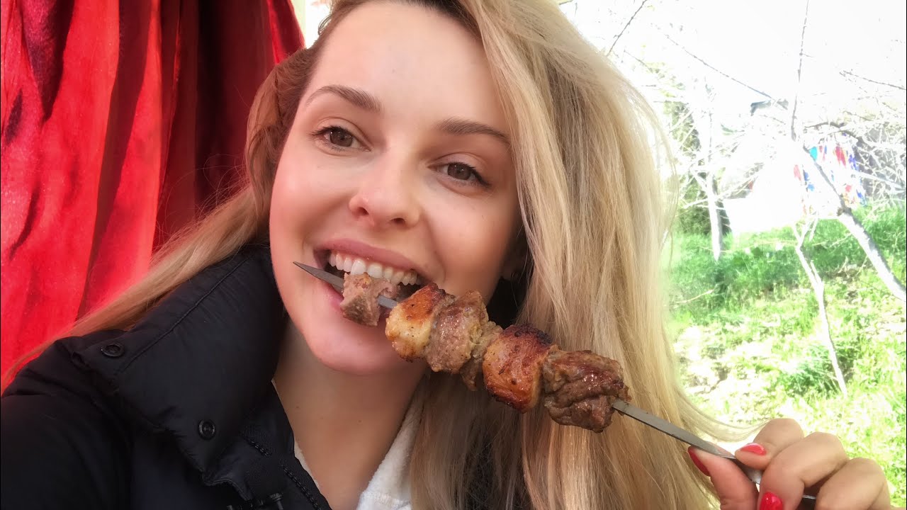 Сколько баранов в день съедают в кишлаке! Узбекистан! Шашлыки и Мадор сомса в Сукок!