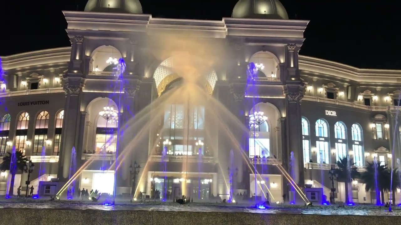 Dancing Fountain at Place Vendome Mall,Qatar(Raw Vid)