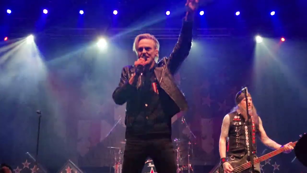 Skid Row - 18 and Life (Live Winnipeg)
