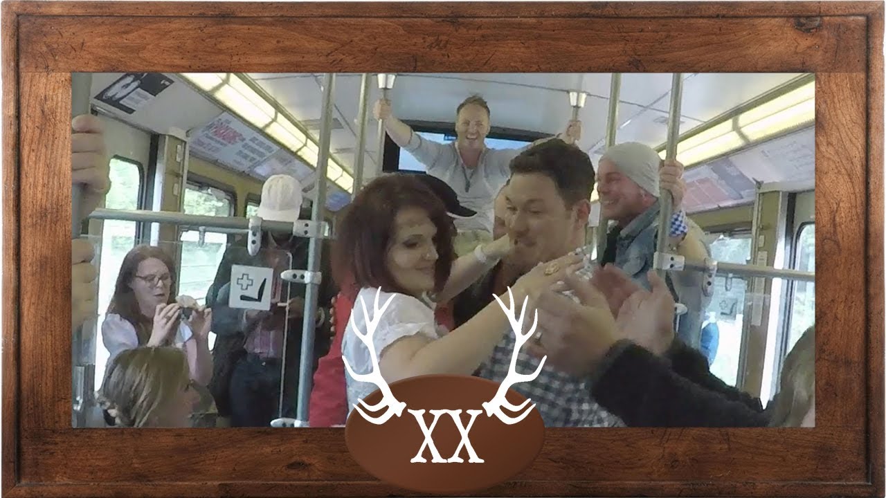 voXXclub - Donnawedda in der U-Bahn zum Oktoberfest! Best train party ever!
