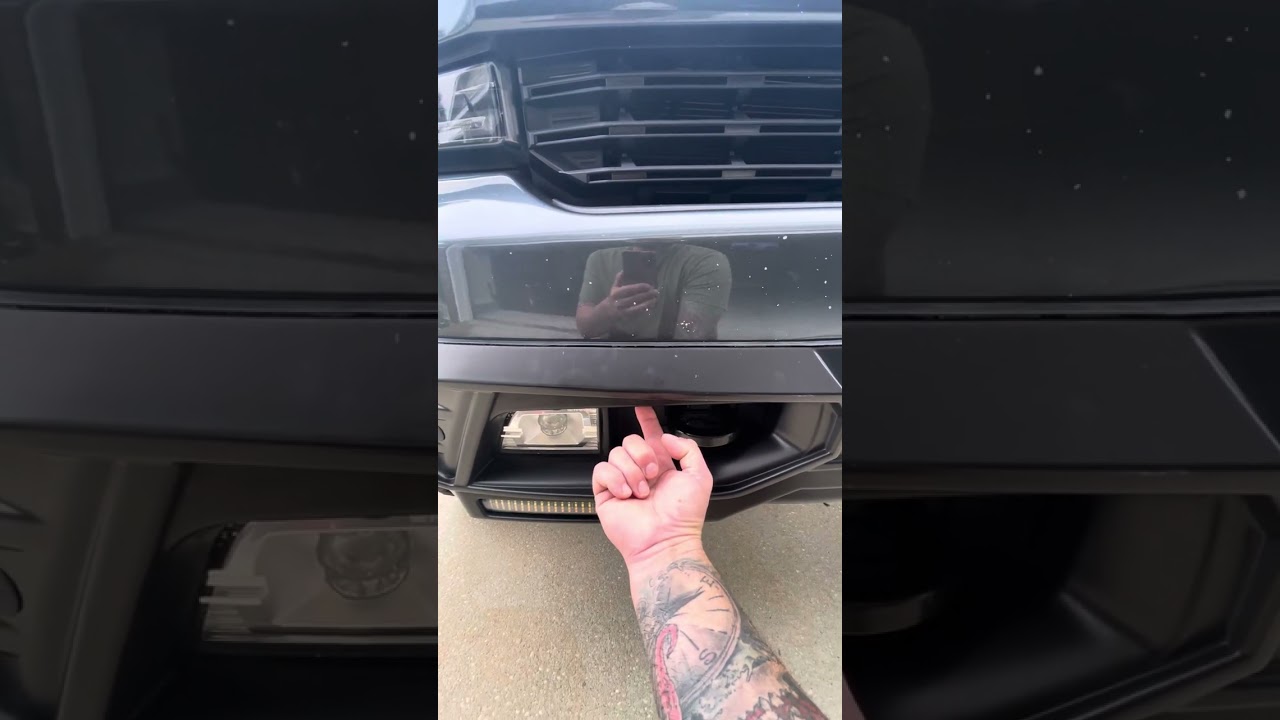 Hidden winch using ￼Rough Country front bumper facia for a 2020 Chevy Silverado RST ￼