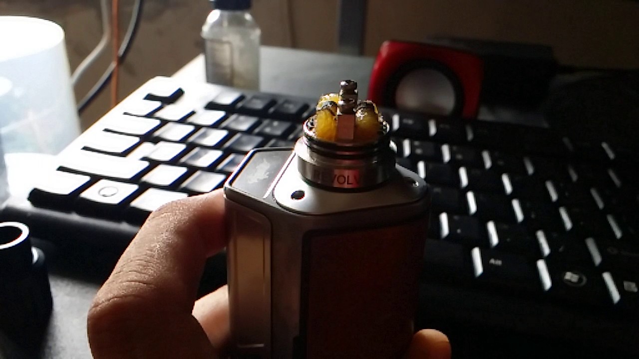 Triade DNA200 by Lost Vape / Revolver Atomizer