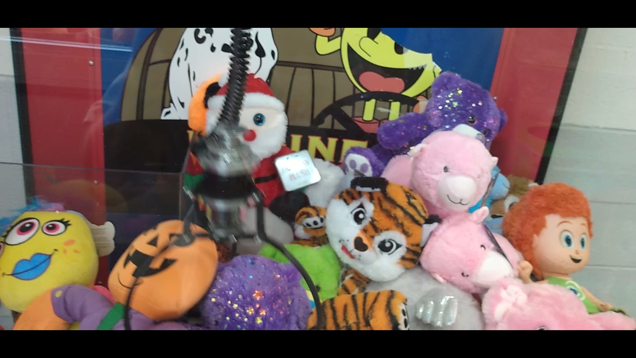 Namco Firetruck Claw Machine (Sugarloaf Toy Shoppe) @Walmart