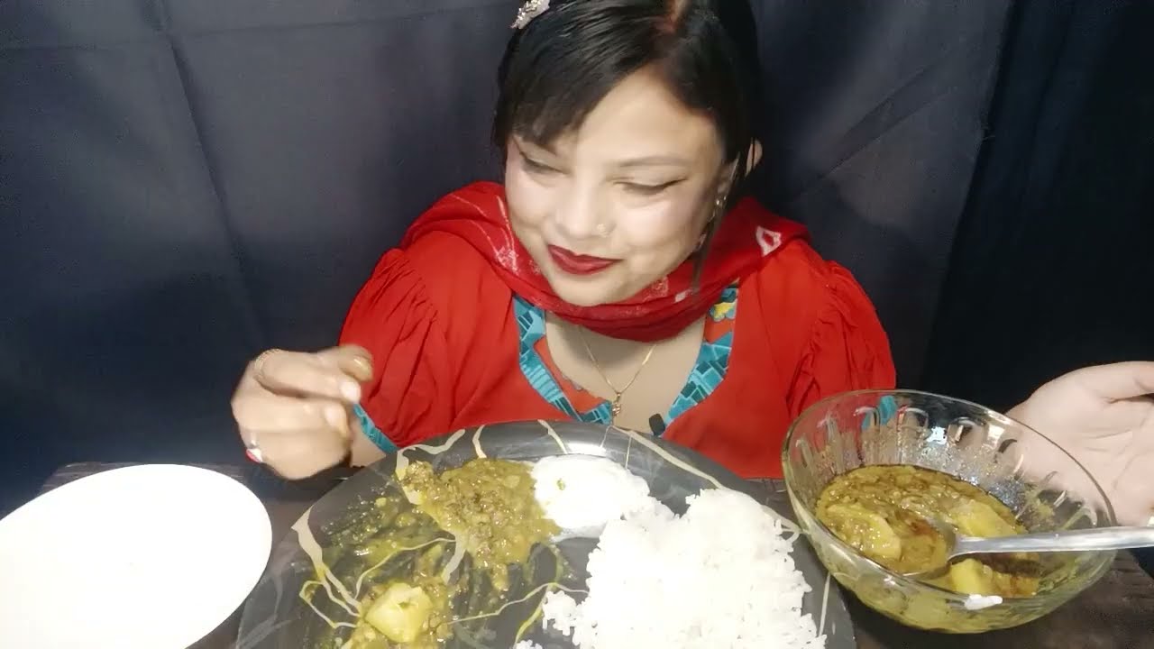 Udad Daal aalu with chawal ki roti and rice and curd 