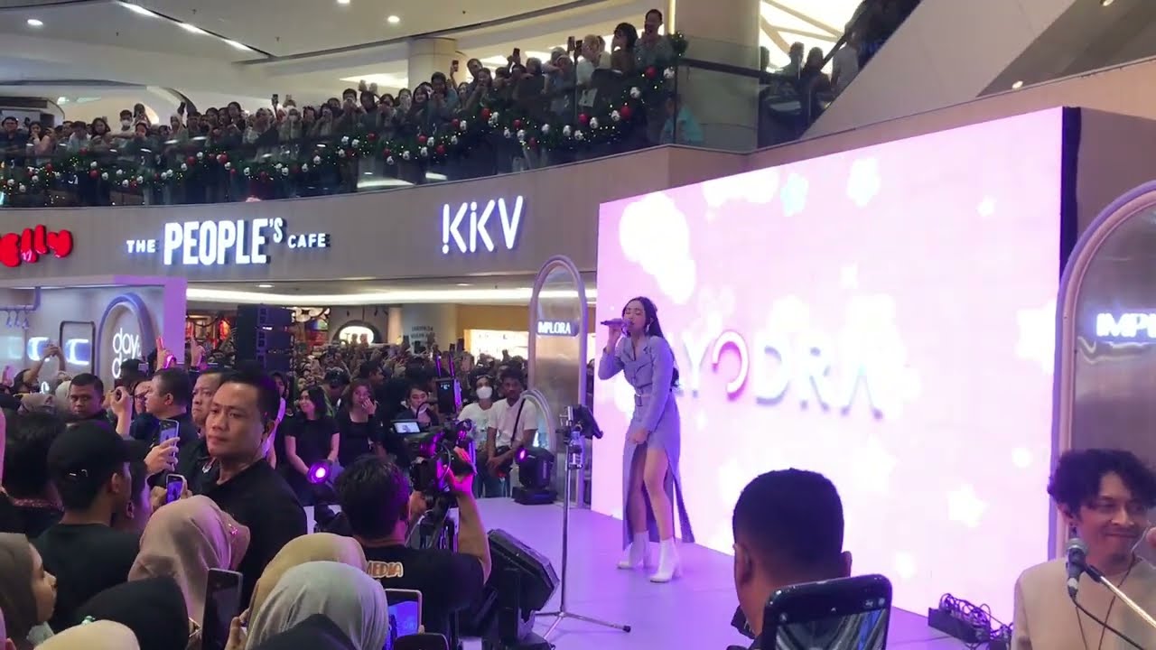 LYODRA TUNJUNGAN PLAZA SURABAYA EVENT 19 November 2023 LIVE - by. Implora Day to Day Series