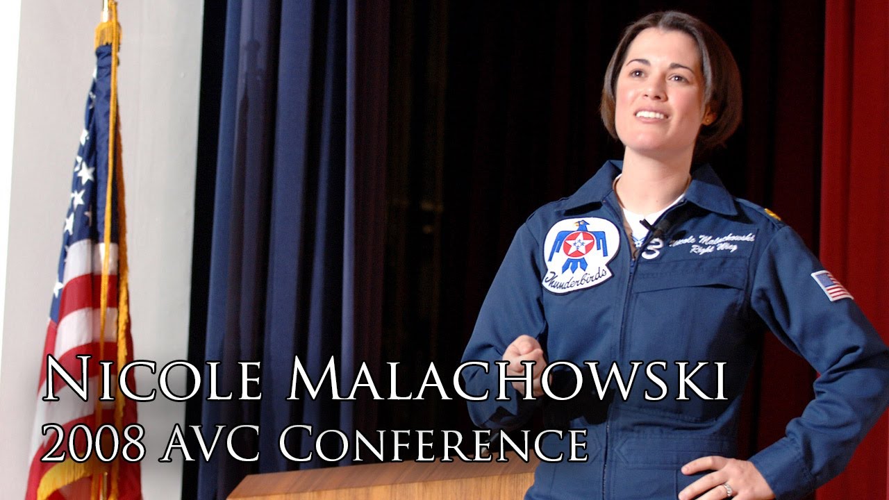 How Major Nicole Malachowski Became First Female 'Thunderbird' Pilot
