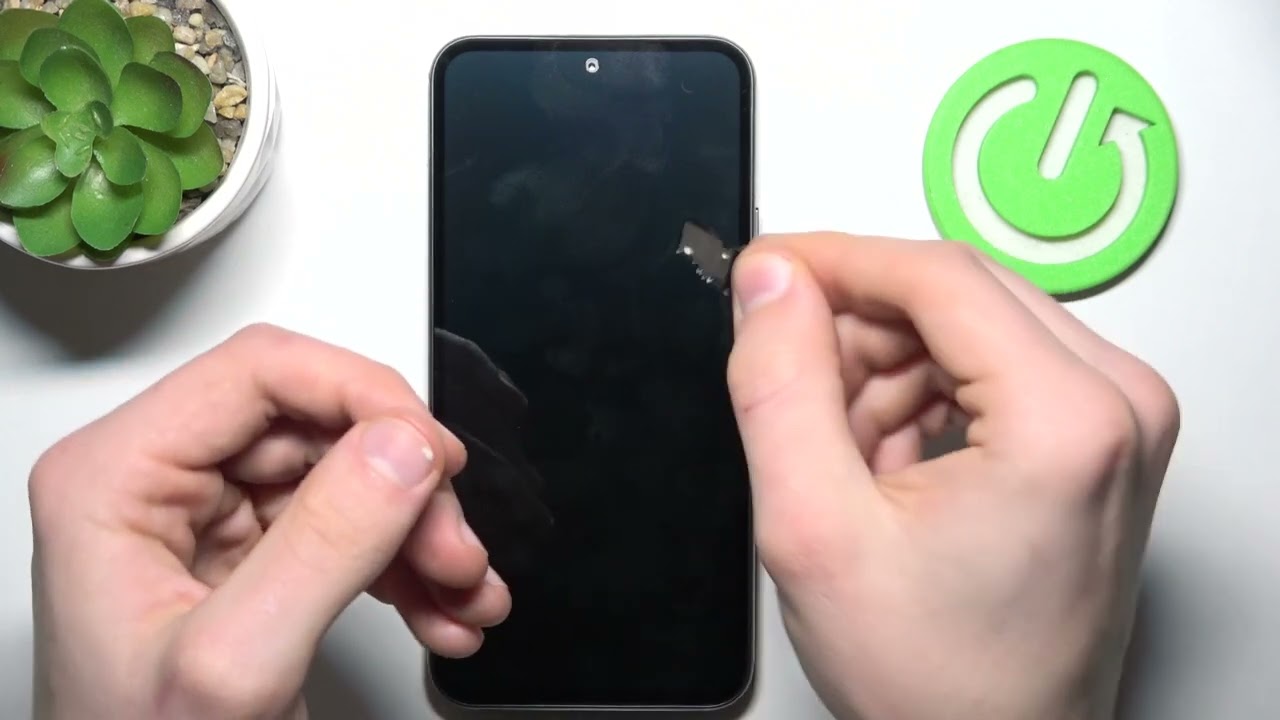 Samsung Galaxy M54 5G - Jak korzystać z dw&oacute;ch kart SIM? | Dual SIM w praktyce