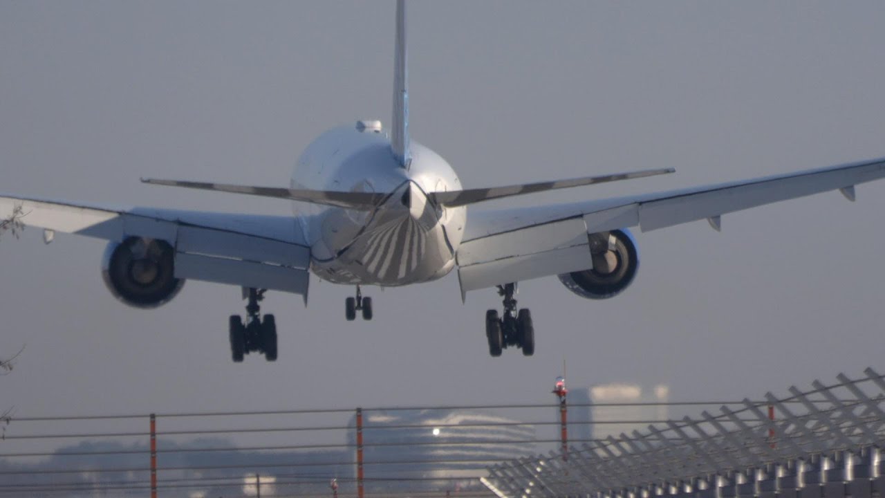 AIRPORT FRANKFURT MAIN air traffic 369 #aviation #planespotting