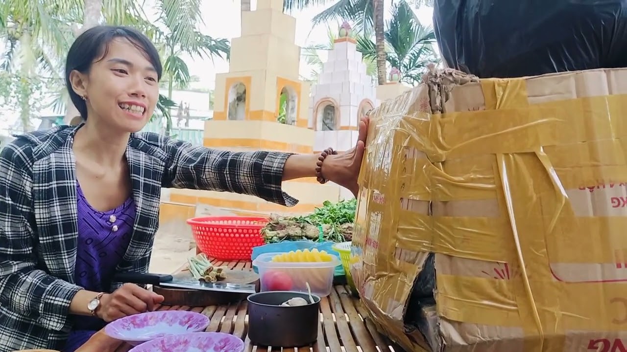 Ngày Nhận Quà Siêu To Khủng lồ Của Chị Mandy và Chị Duyên Tặng | Quê Em Trà Ôn | 