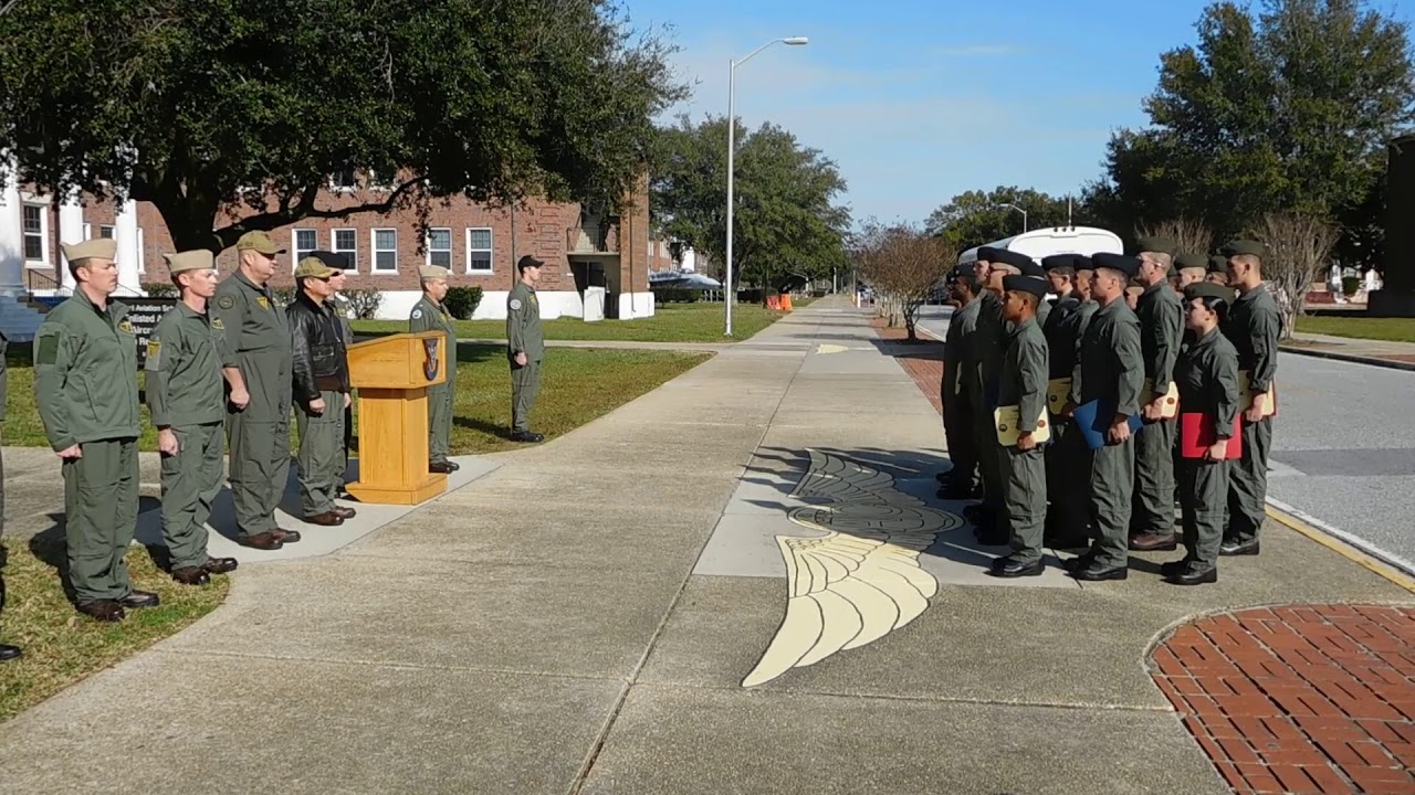 Naval Aircrew Candidate School: 1909 Unload and Dismissal (17 Jan 2019)