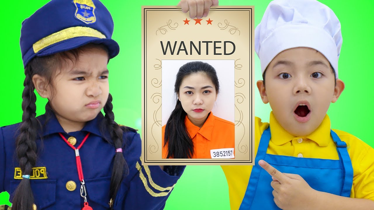 Suri and Sammy Pretend Play Funny Kids Police Story