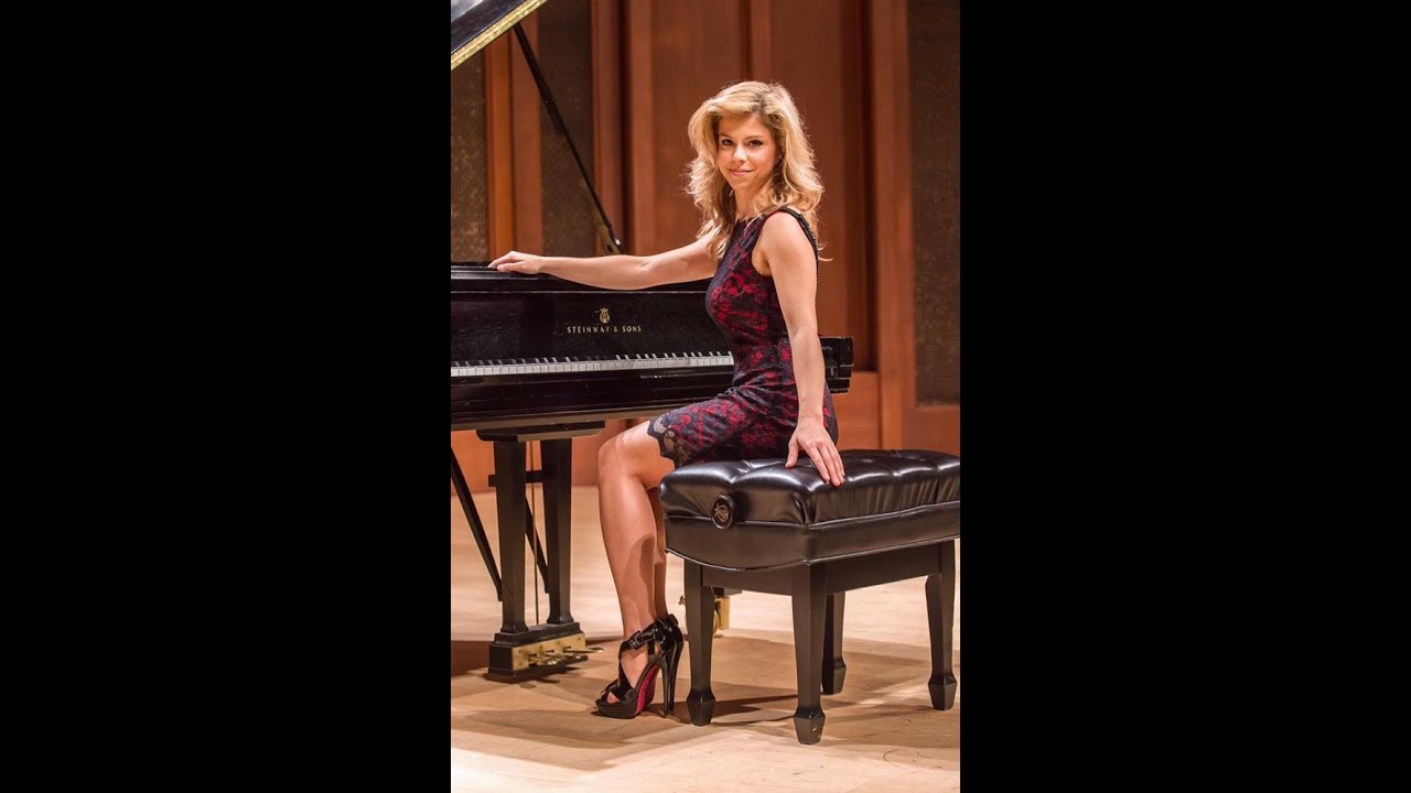 Nikolai Kapustin: Toccatina. Performed by Petra Persolja