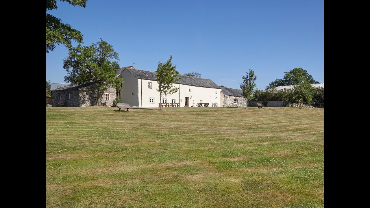 The Old Homestead near Cockermouth, the Lake District - Large Group Cottage Sleeps 25