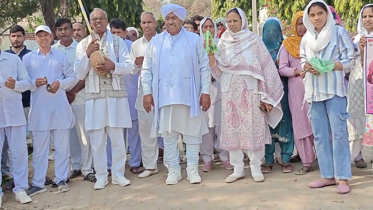 सतगुरु आए बैदअगम से  विरहन नब्ज दिखाएंगे। शोभा यात्रा निगाना आश्रम सतगुरु बाबूजी साहेब ।
