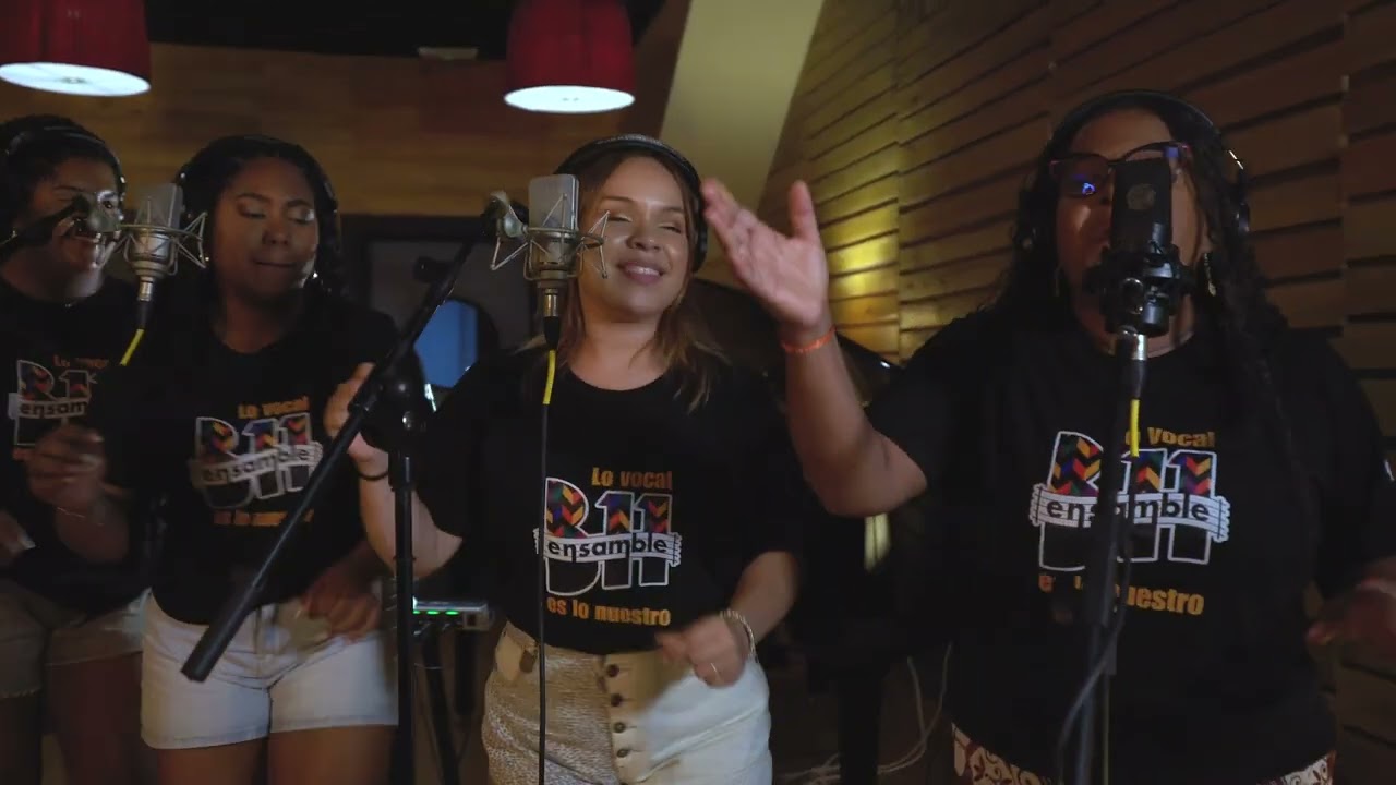Ensamble B11 - La Mujer del Campo 