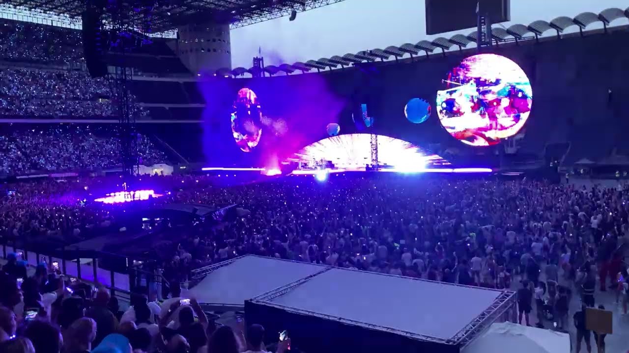 Coldplay Milano - 25/06/23 4K 60FPS - Intro Higher Power
