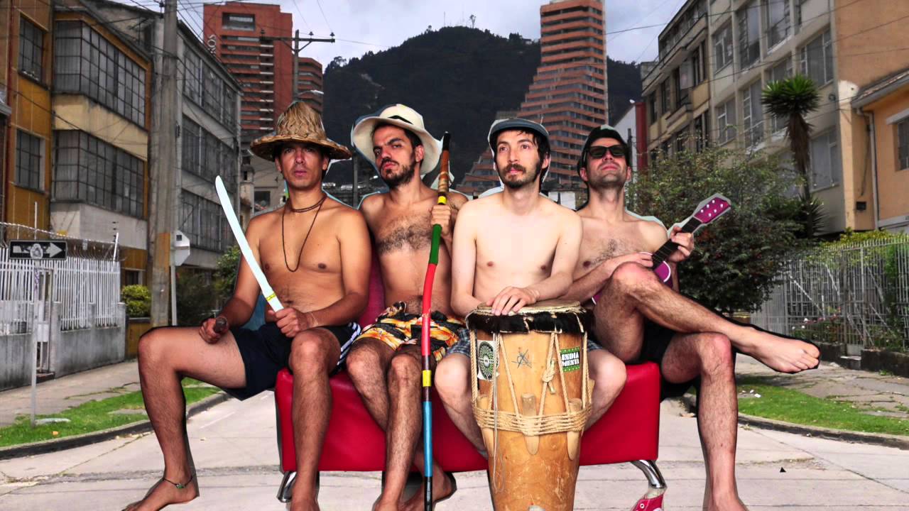 EL BUSETERO BUSCAPLEITOS - ROMPERAYO