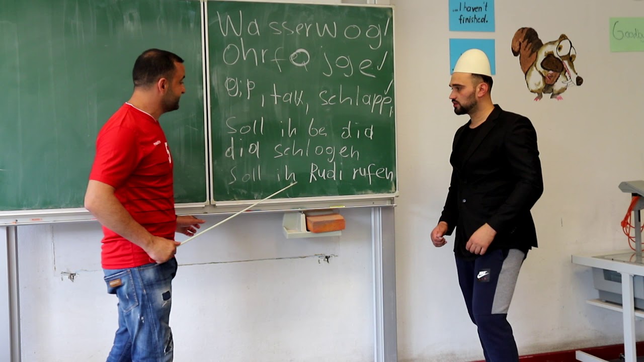 Albanisch für Anfänger. Luan Comedy I KüsengsTV. Wie wird man zum Albaner?