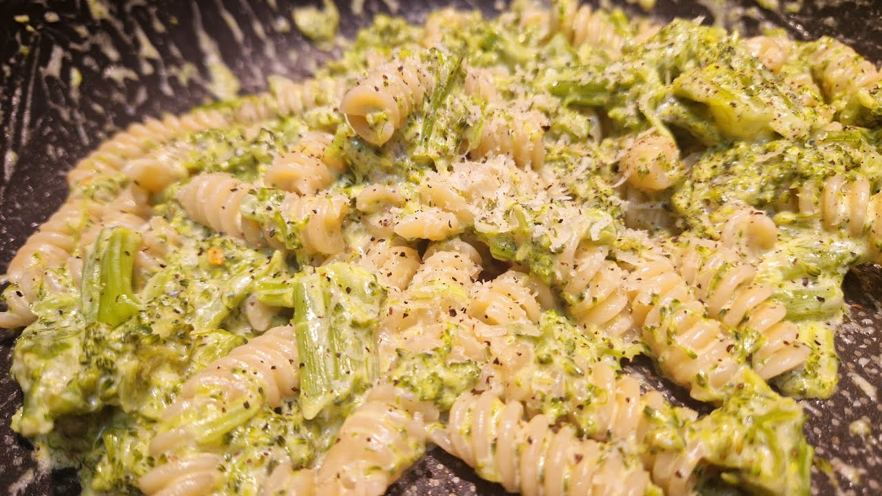 Pasta e Broccoli anni '80 - Non solo una semplice pasta ma un cassetto di ricordi.