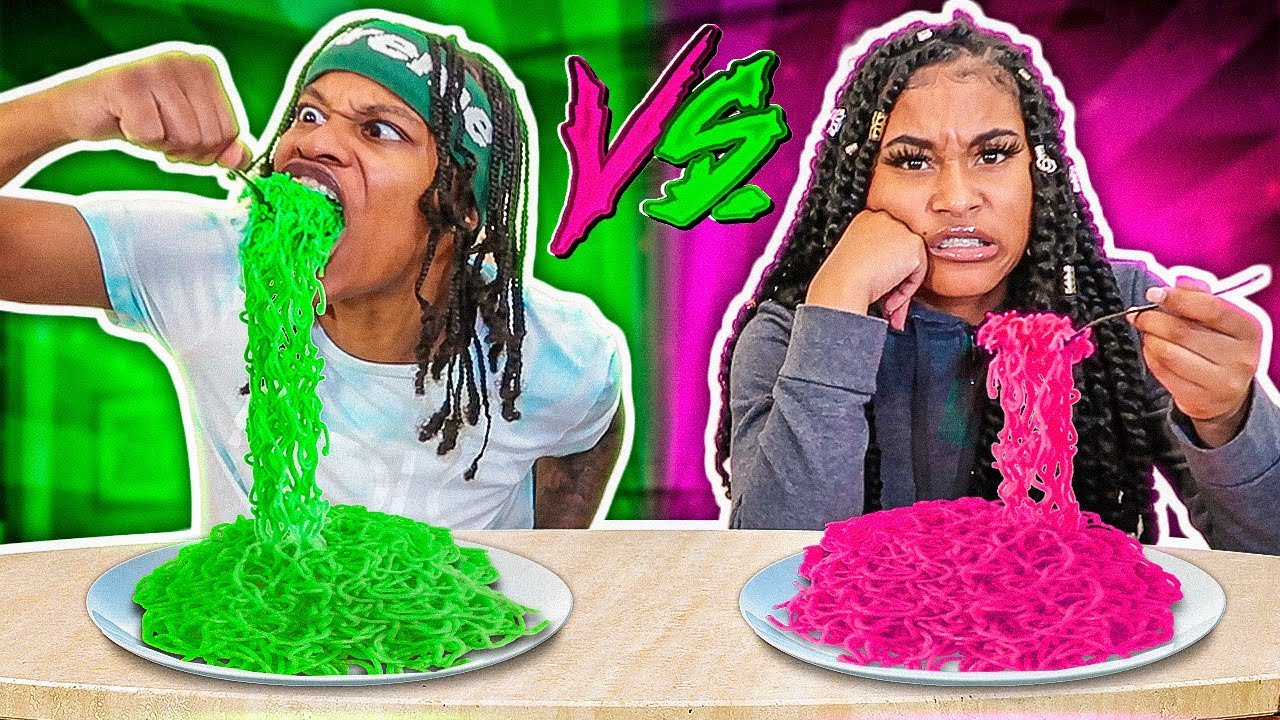 PINK FOOD VS GREEN FOOD CHALLENGE