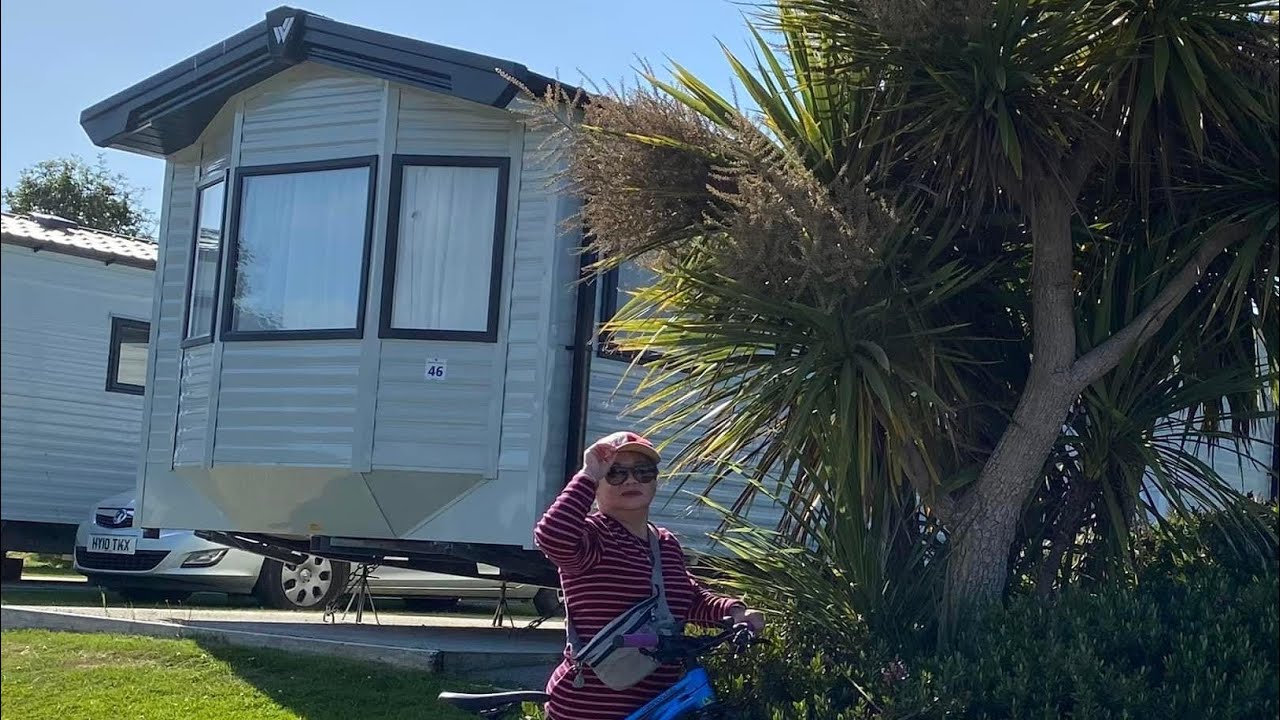 Cycling Around Hendra Holiday Park