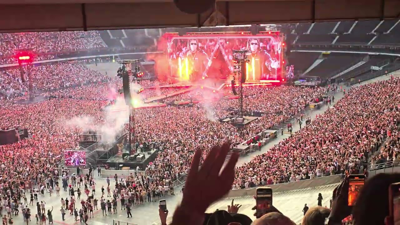 Beyoncé cowboy carter tour paris 3. Part 5/8.