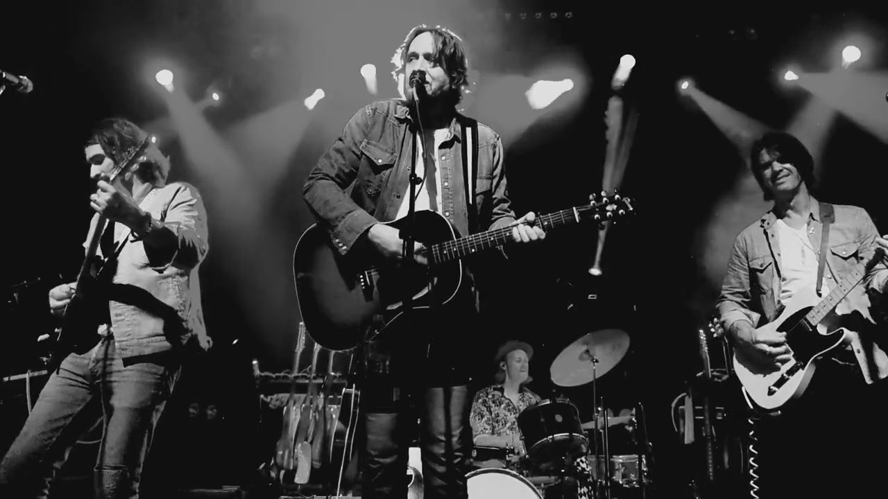 Hayes Carll and The Band of Heathens 