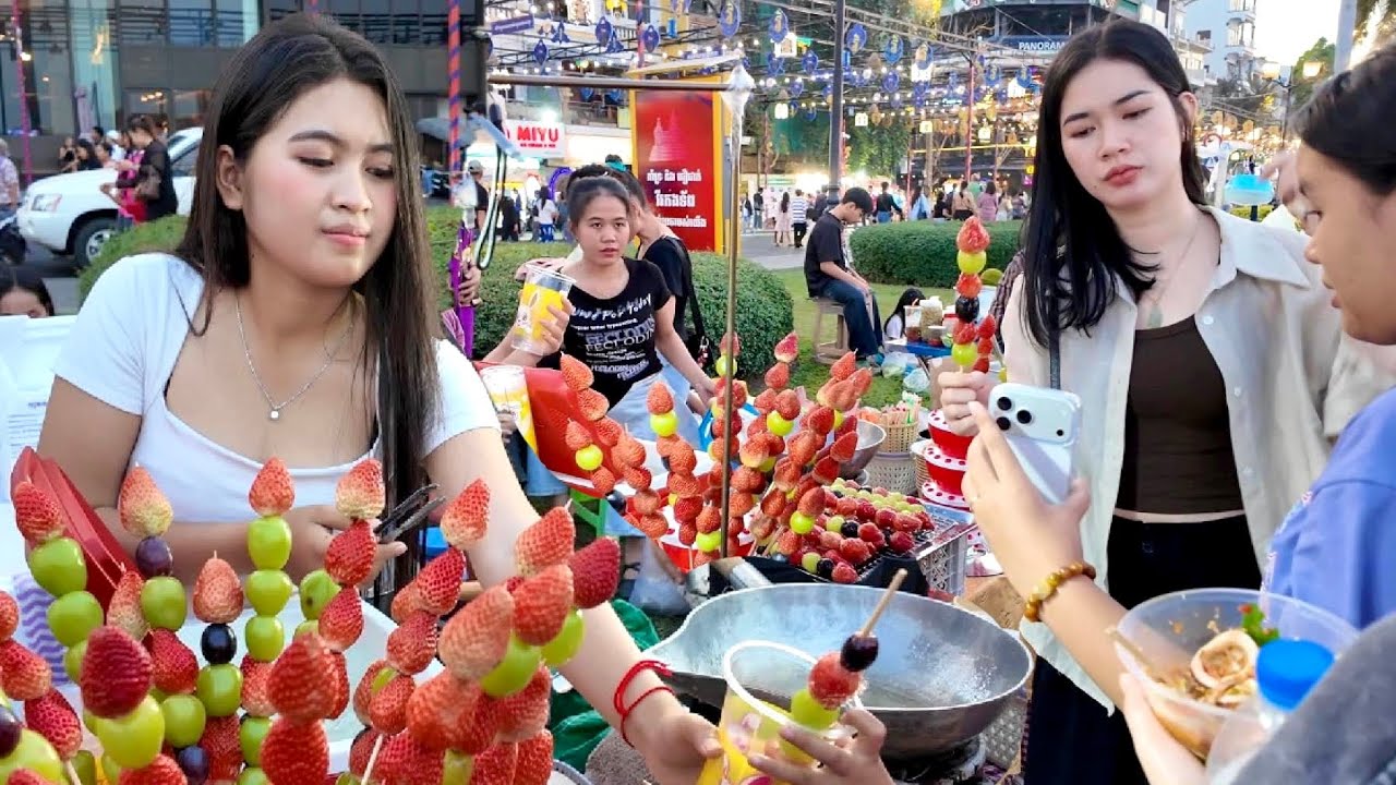 Hidden! Walking Tour in CAMBODIAN Street Food 2026 - Evening Walk at Riverside Food Market Tour