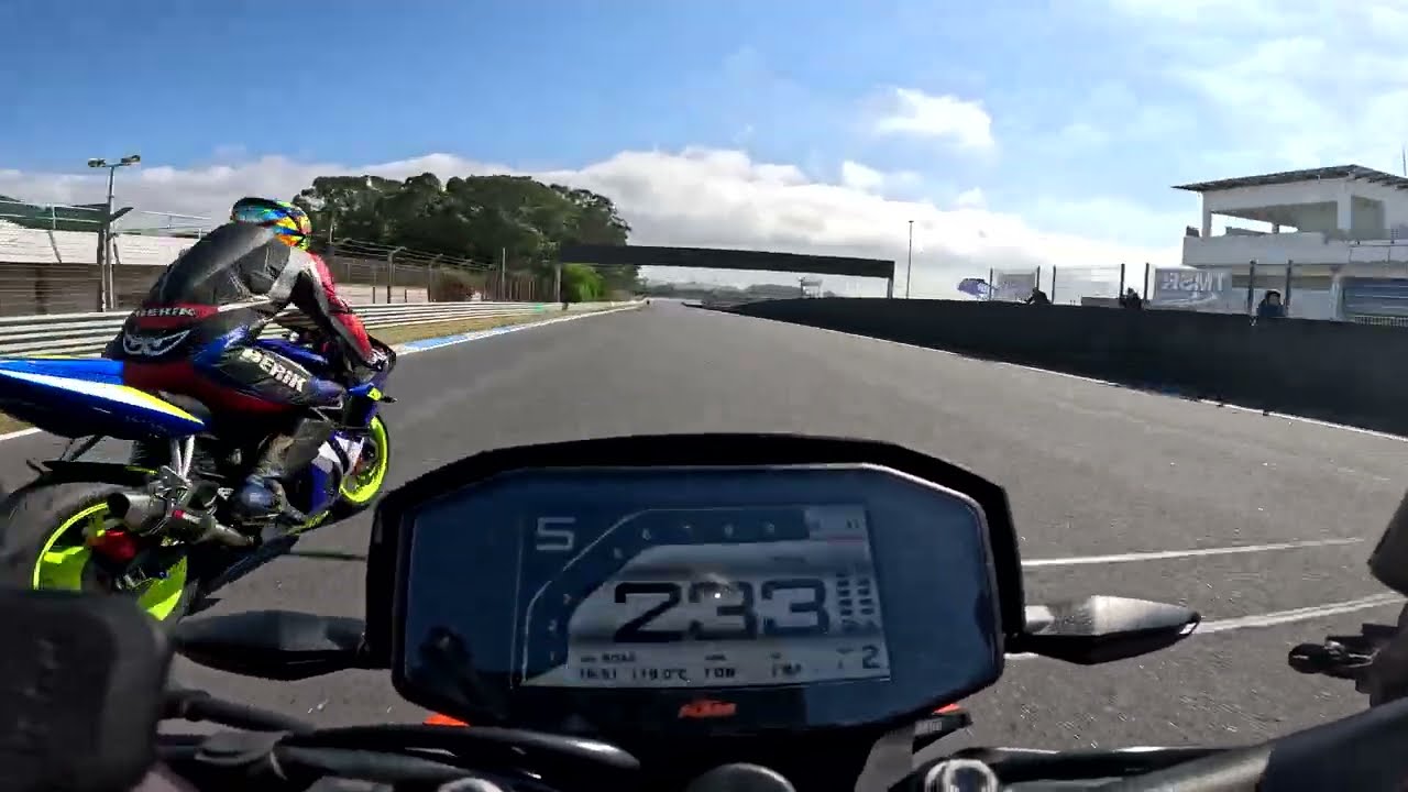 KTM 890 Duke R - Circuito do Estoril - 11 Maio 2024