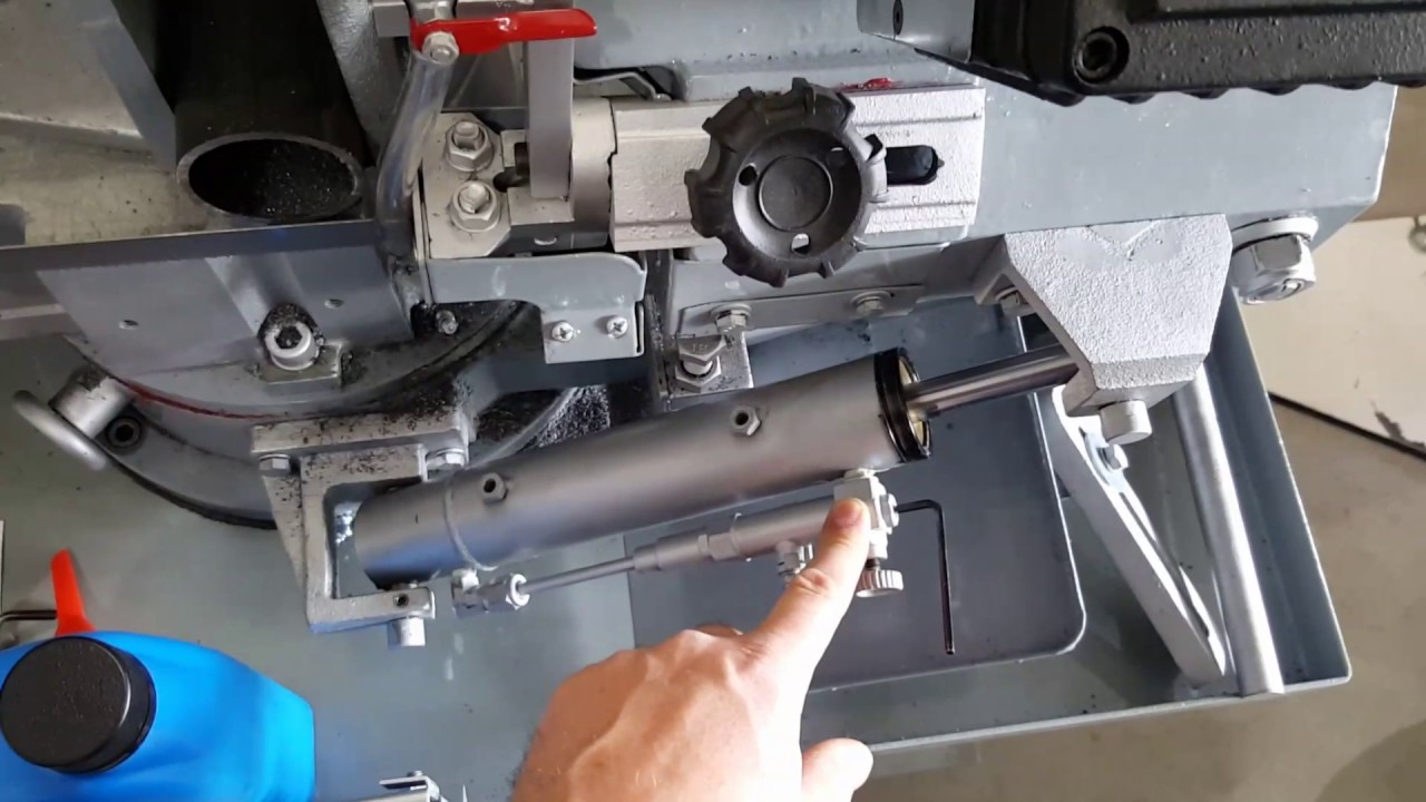 Horizontal band saw cylinder overhaul with oil SAE 30