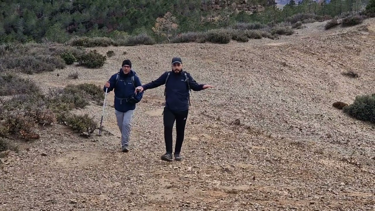 مسيرة من مركز زرقت إلى قمة جبل تيزي إفري بإقليم الحسيمة