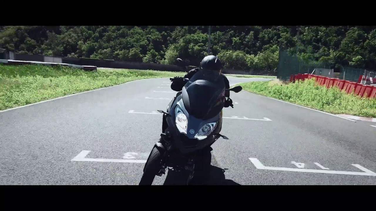 Piaggio MP3 | 2019 | 300 and Sport 2019 | tech video