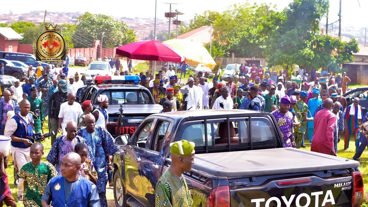 Arrival of Alaafin of Oyo at the turbaning ceremony of Grand Chief Imam of Oyo Land Billal Akeugberu