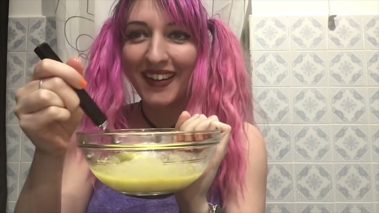 Provo una maschera miracolosa DIY per i capelli