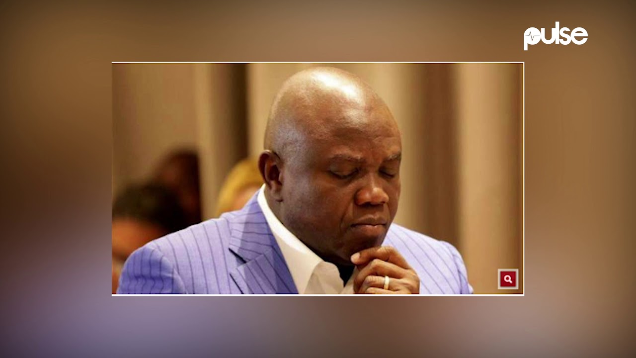 Veteran Singer Kwam 1 Shades Governor Ambode | Pulse TV