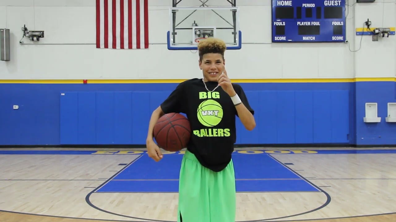 LAMELO BALL FARTS ON CAMERA WHILE SHOOTING A PROMO VIDEO AS A YOUNG HOOPER 😂😂