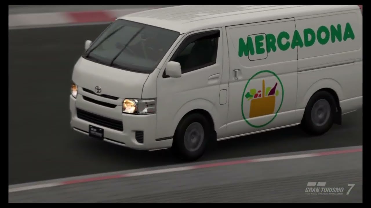 Gran Turismo 7 - Contrarreloj en Nürburgring Resistencia II con una Toyota Hiace Van del Mercadona