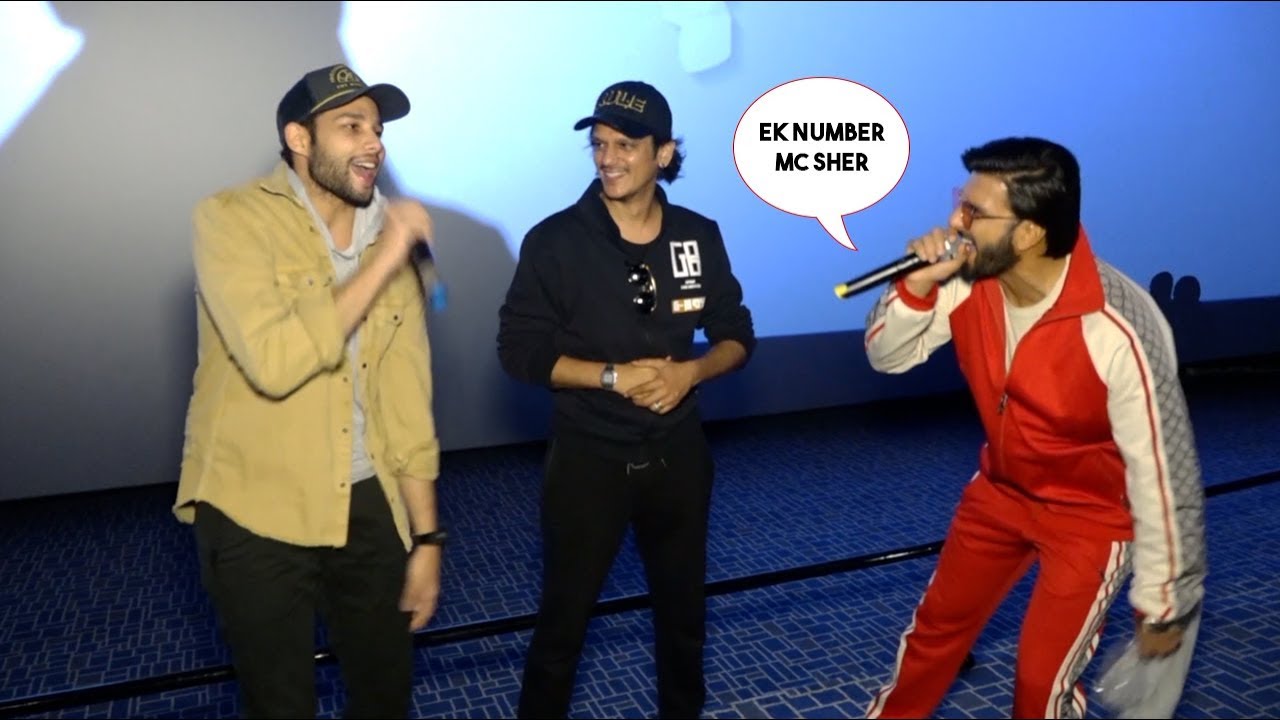 Ranveer Singh And Siddhant Chaturvedi Surprises Everyone In Theater Audience Watching Gully Boy