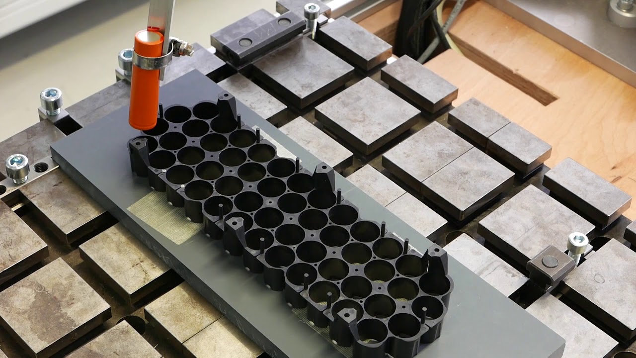 »Automatic battery pack assembly process« bei Ansmann