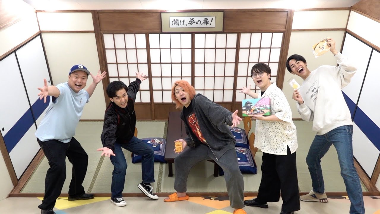 岡崎城の真ん前に僕たちのグッズショップができとるやん