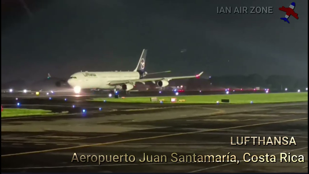 Despegue de AIR FRANCE y LUFTHANSA en Aeropuerto Internacional Juan Santamaría, San José Costa Rica.
